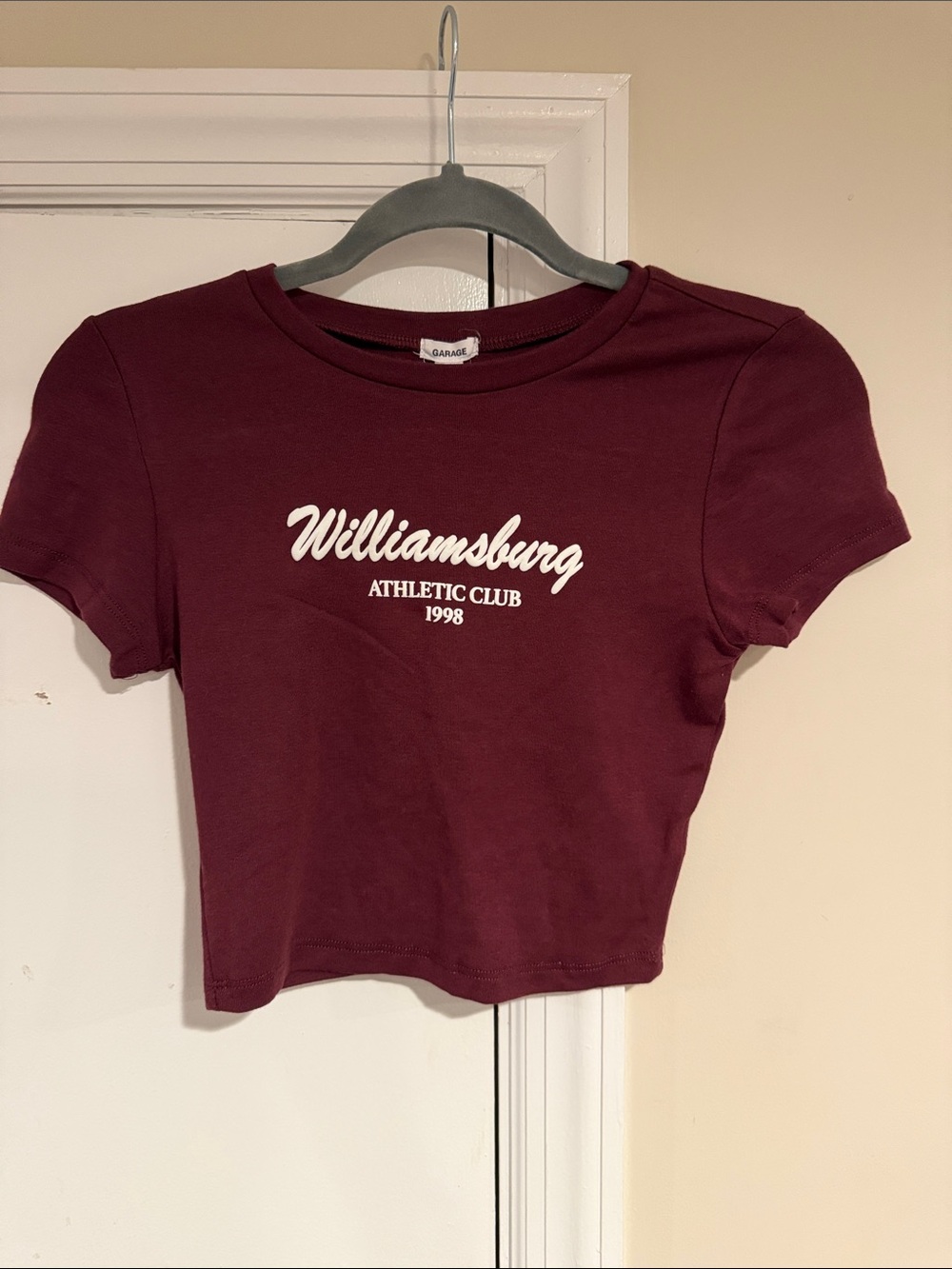 Women’s XS. Garage Maroon Williamsburg Athletic Club Crop Top